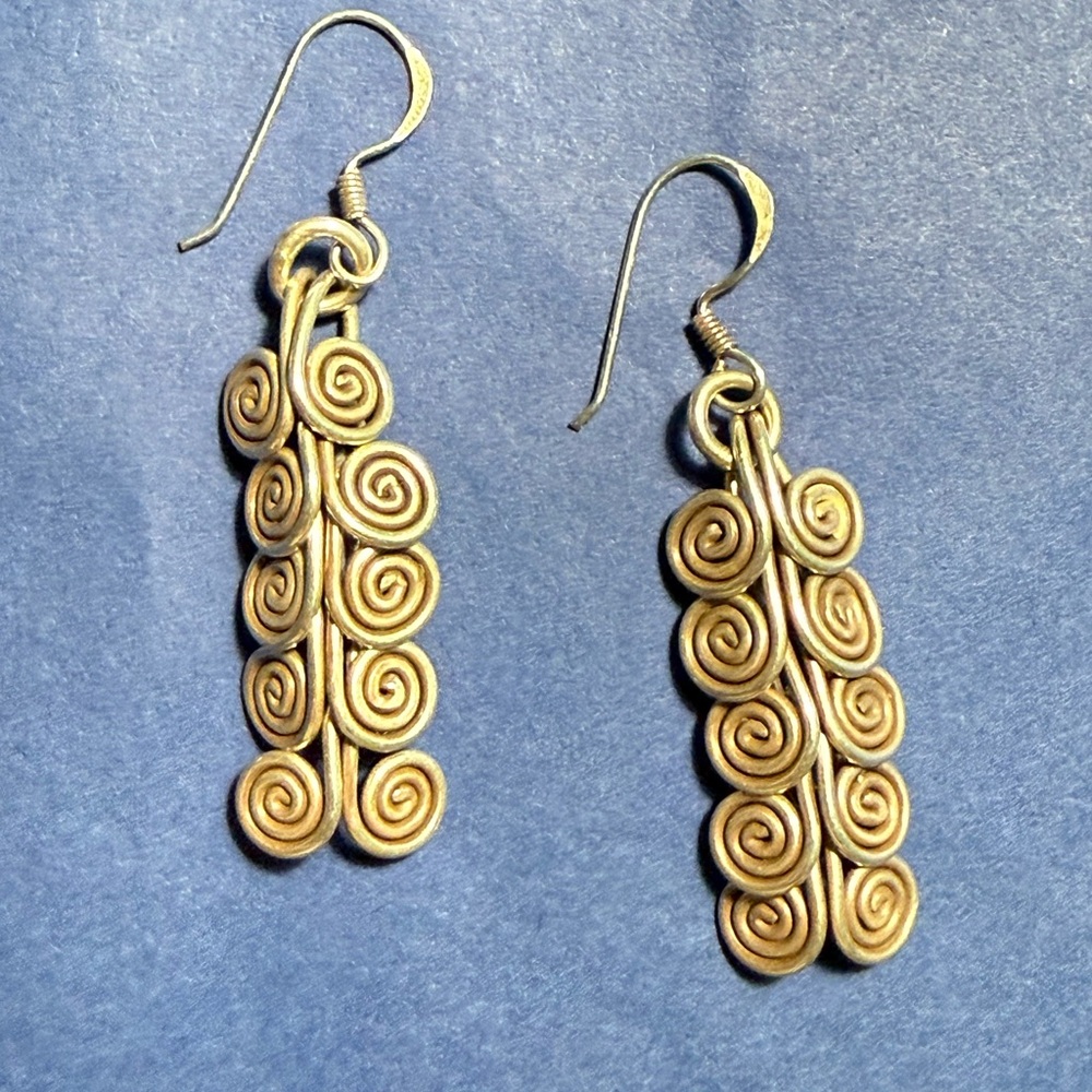 Elegant Sterling Silver  Swirl Earrings